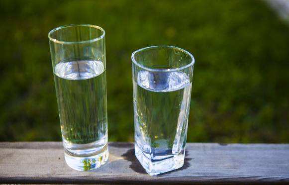 凈水器過濾后的水沒營養？你真以為喝水就能長胖？